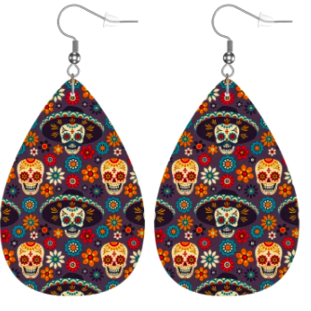 Cute Sombrero skull earrings